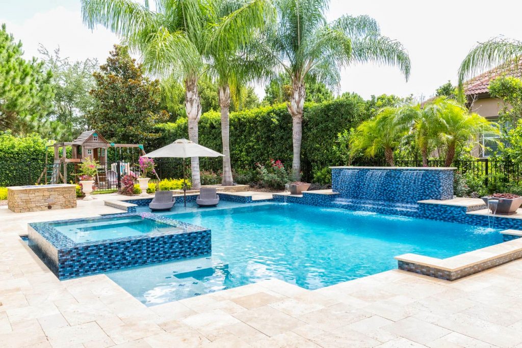 Tips for choosing the right pool contractor